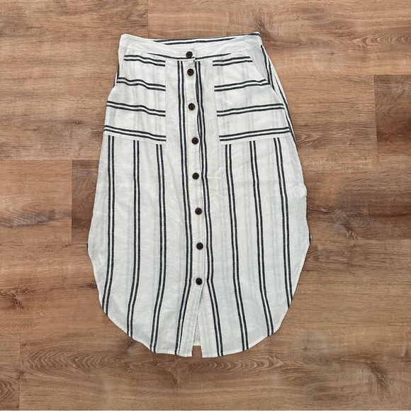 GAP Women's 8 Linen White Striped Flowy Button Front Curved Hem MIDI Skirt - Picture 4 of 5